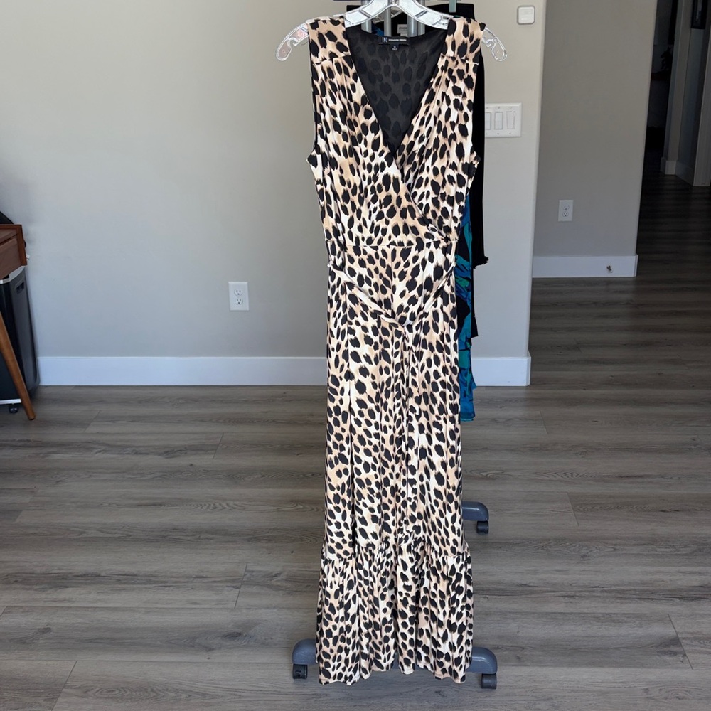 INC International Concepts Leopard Maxi Dress (Size M) - Picture 9 of 9